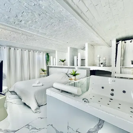 Privatif Balneotherapie Mykonos , 4 Personnes Max, Avec Tv Xxl - Espace Intime * 图尔昆